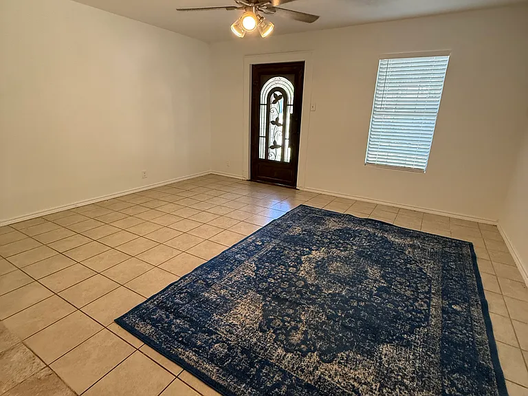 819 N Paddock St — Photo 10