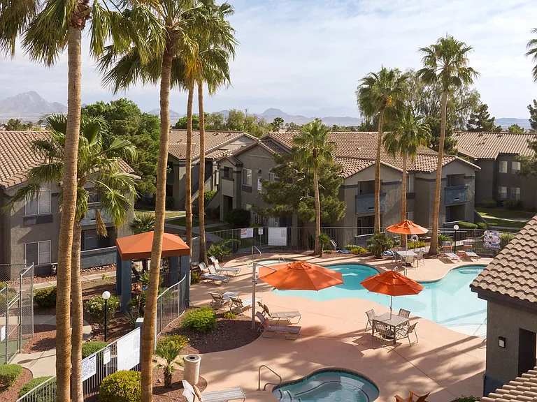 Ventana Canyon Apartments — Photo 38
