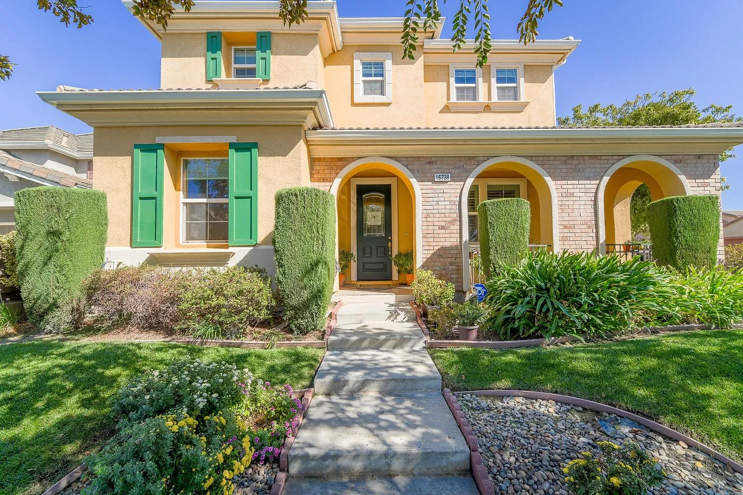 16738 Colonial Trl photo 1