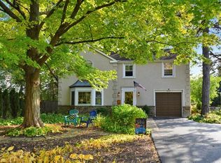 2633 Glenview Rd, Glenview, IL 60025