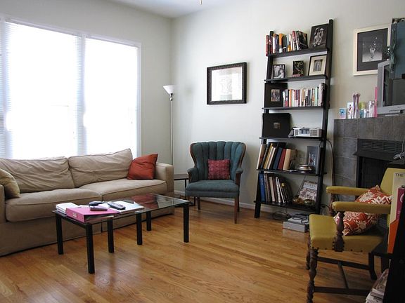 3rd image of 1624 N Western Ave #Penthouse