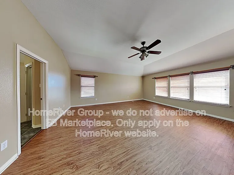 9715 Madison Dr — Photo 10