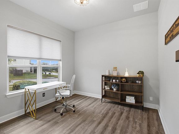 5th image of 1113 Modoc Way