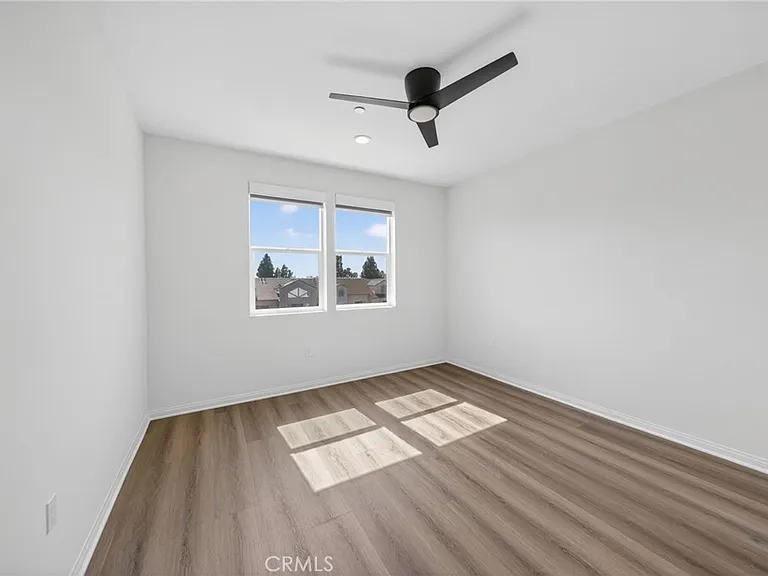 2410 E Agave St #9 — Photo 17