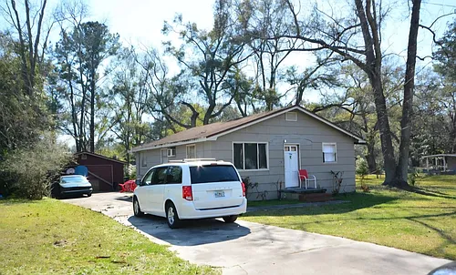 5696 Atlee Ave Photo 1