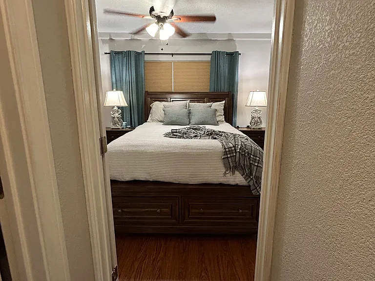 712 Hale St — Photo 16