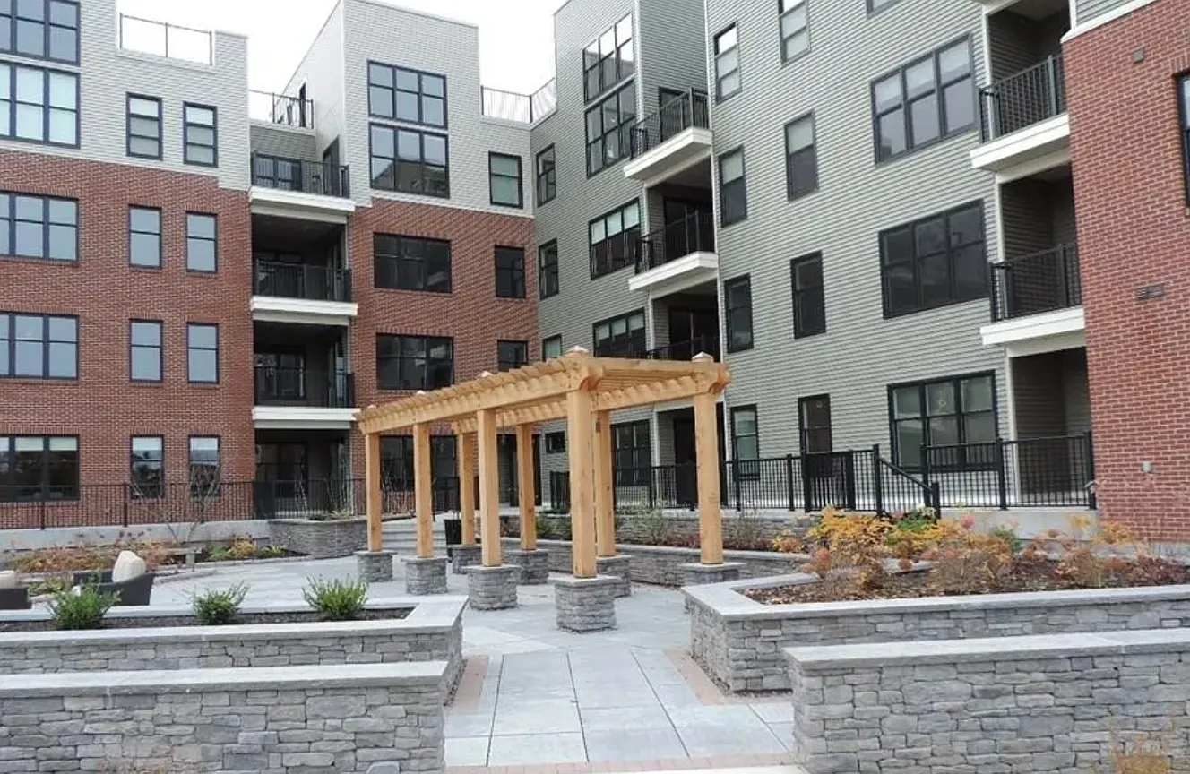 2 bed, 1381 sqft, $3,145 — Photo 4