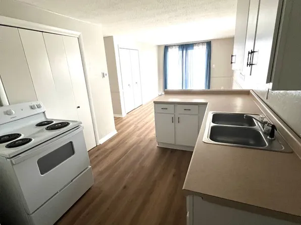 2408 N Hollywood, 2408 N Hollywood Ave #2, Muncie, IN 47304