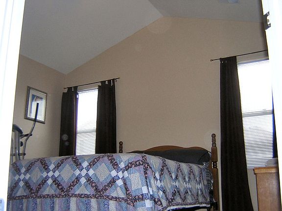 Master Bedrooms with Vaulted Ceilings