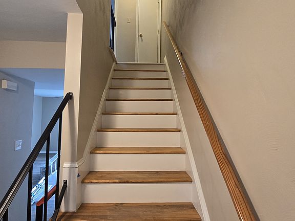 2nd image of 5328 Carolyn Cir #2