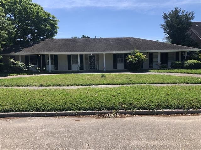 1st image of 1516 Lakeshore Dr