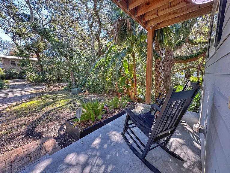 2523 Oleander St — Photo 4