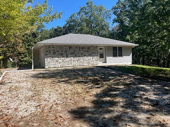 2nd image of 31379 McLaughlin Ave