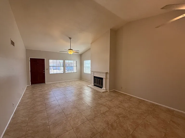 2929 E Broadway Rd #29 — Photo 4