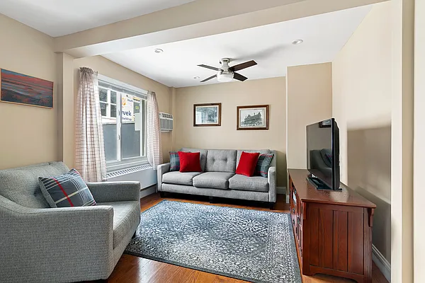 Rented by Corcoran | media 2