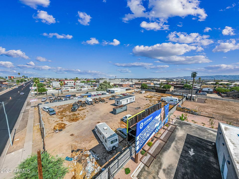 1st image of 2535 E VAN BUREN Street #-