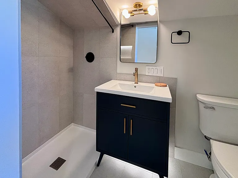 2159 Ash St — Photo 23