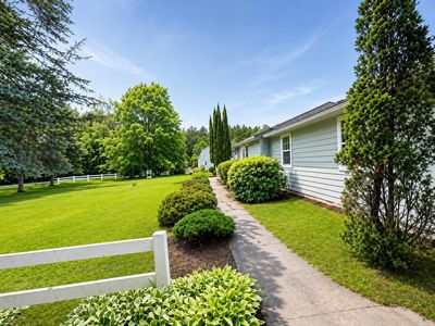 301 Shaker Street, New London, NH, 03257