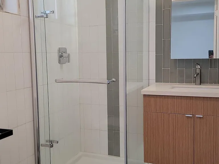 5234 15th Ave NE #101 — Photo 9