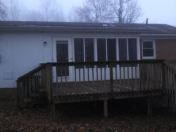 Chateau Back Close_04162015