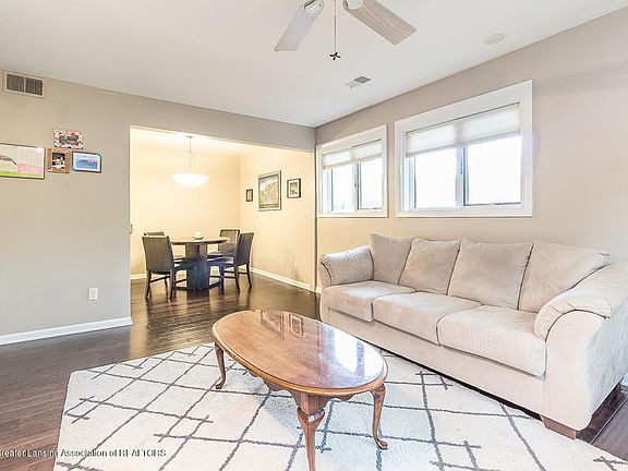 2nd image of 523 Bainbridge Dr APT 31