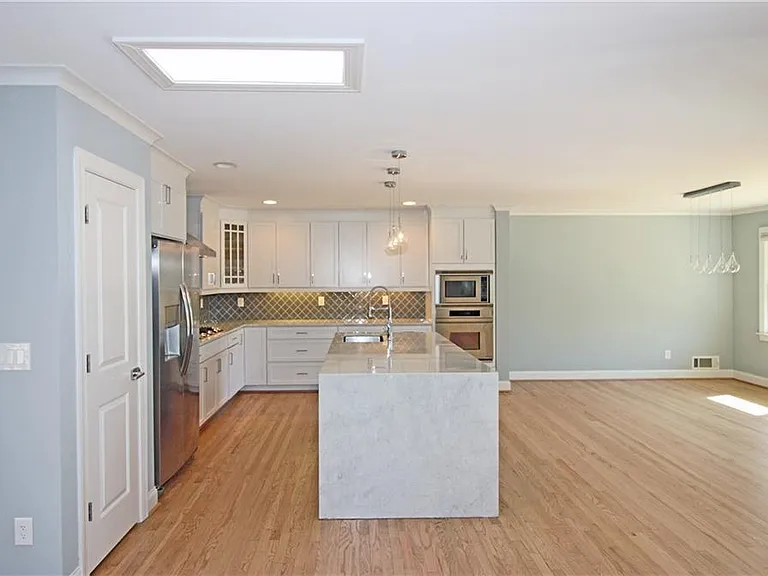 1131 Milmar Dr NW — Photo 9