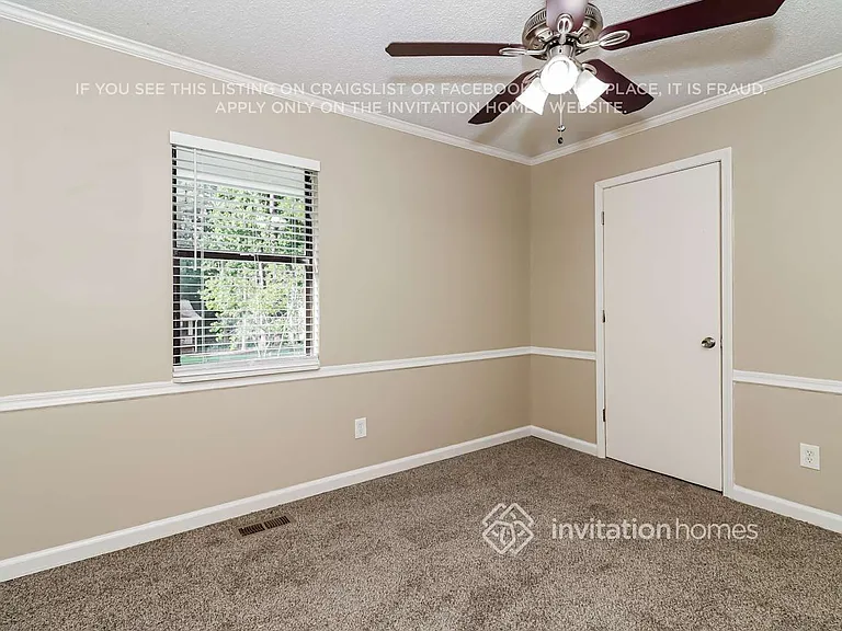 333 Mona Pl — Photo 14