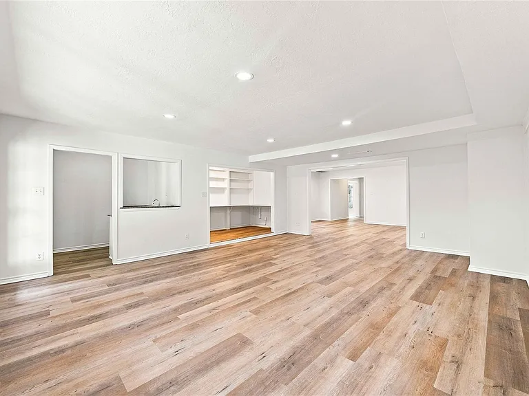 6215 Queensloch Dr — Photo 6