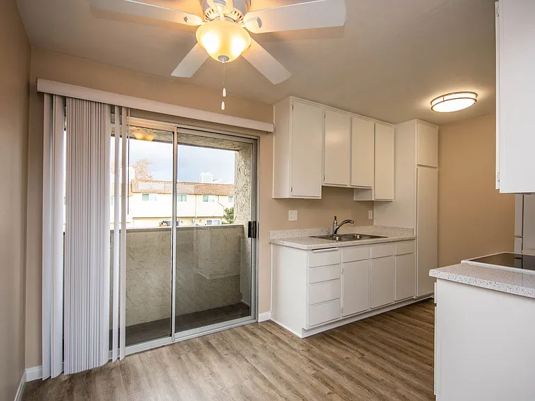 Merrywood Apartments — Photo 5