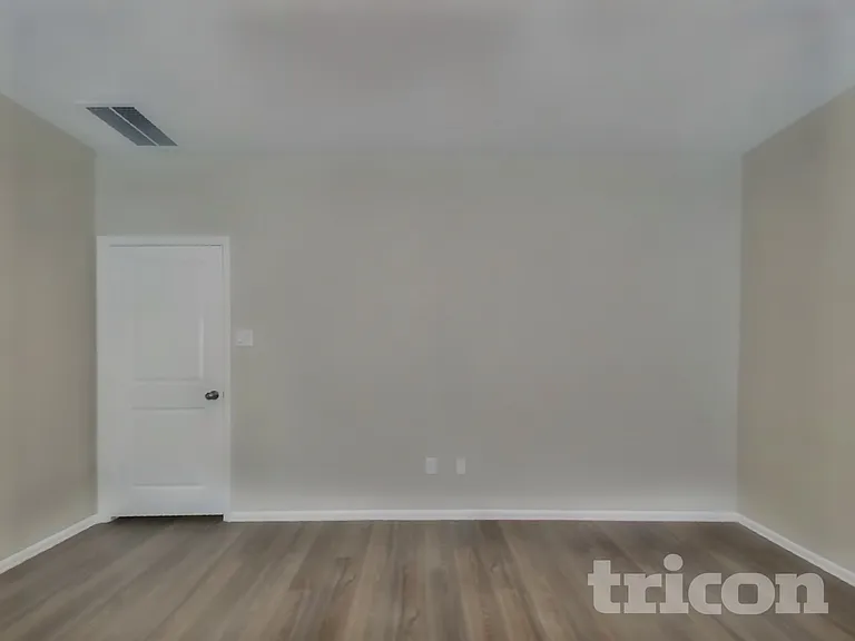 210 Pine Cavern Dr — Photo 7