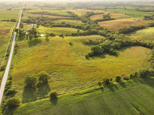 1479 280th St, Winterset, IA 50273