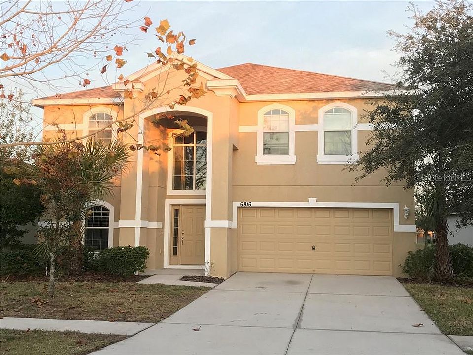 1st image of 6816 Runner Oak Dr