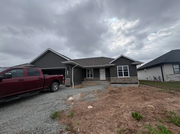 1418 Divinity Dr, De Pere, WI 54115
