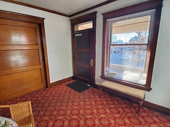 3rd image of 1536 York St Unit 3