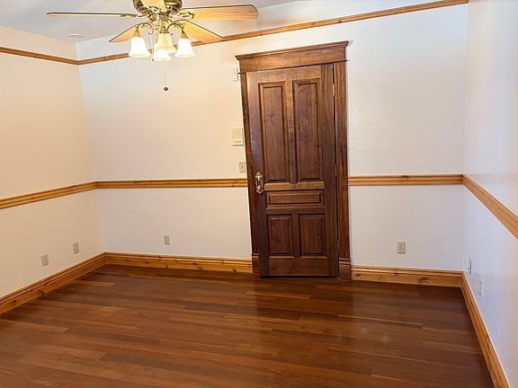 3rd image of 445 E Main St #5