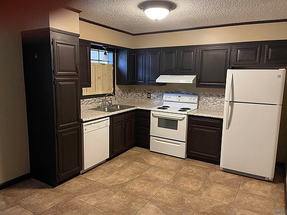 4th image of 200 Moss Ln APT A15