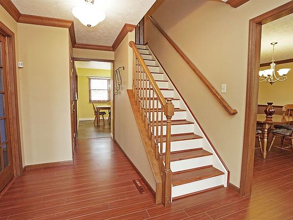 2nd image of 8219 Hearthstone Ct