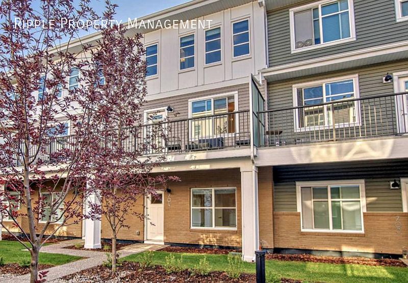 Calgary Townhouse for rent - 3 Bedrooms — photo 21