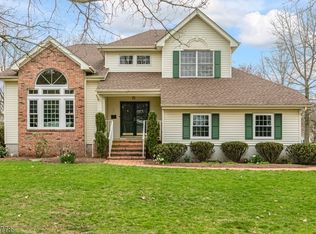 3 Shetland Grn, Belle Mead, NJ 08502