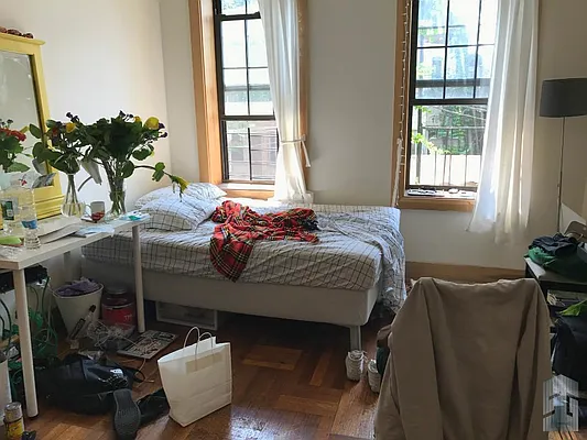 Rented by Skyline Group Real Estate | media 30