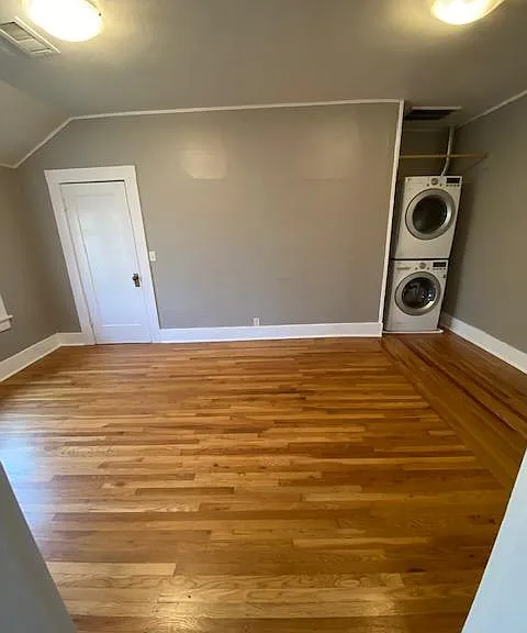 802 N 13th St — Photo 13