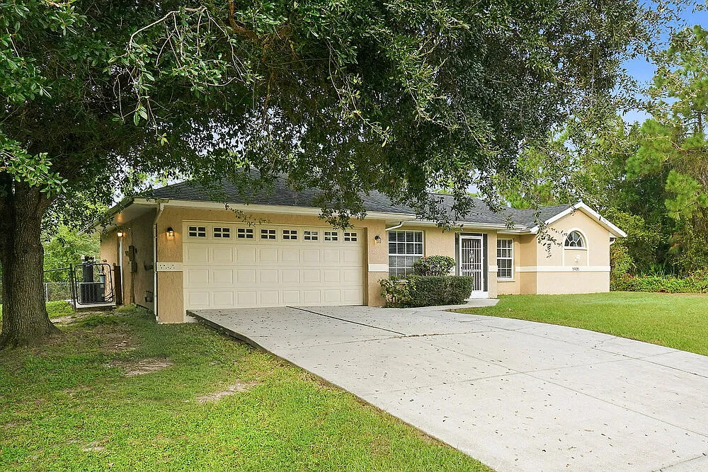 3 bed, 2.0 bath, 1622 sqft, $2,045 — Photo 3