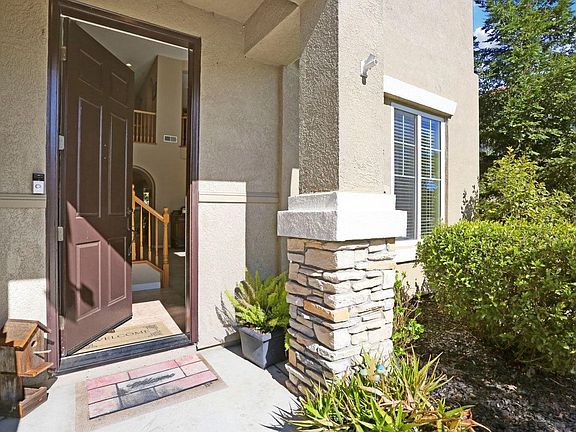 2nd image of 2331 Autumn Oak Pl