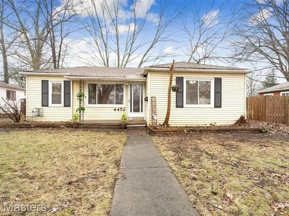 4472 Edmund St, Wayne, MI 48184