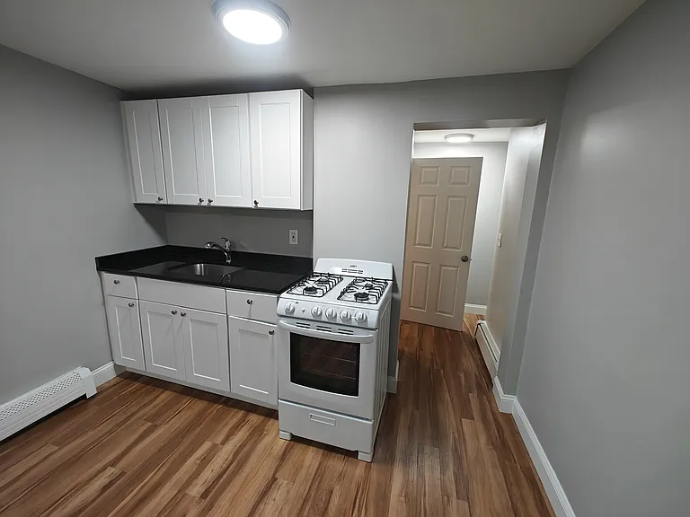 28 Vine St #101 — Photo 7