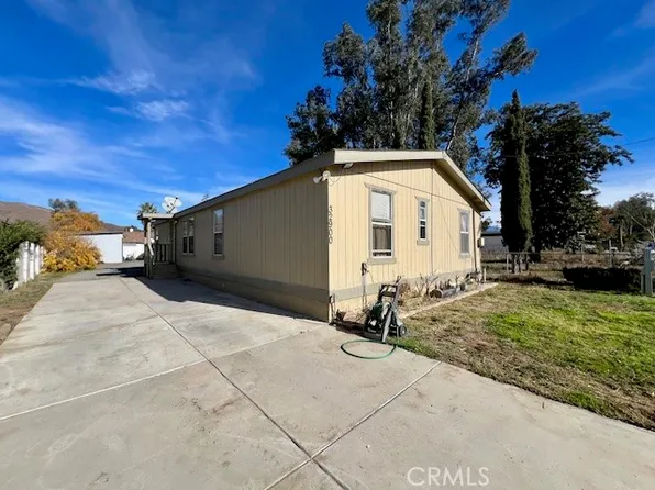 32900 Willard St, Winchester, CA 92596