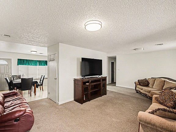 5th image of 407 E Corona Ave