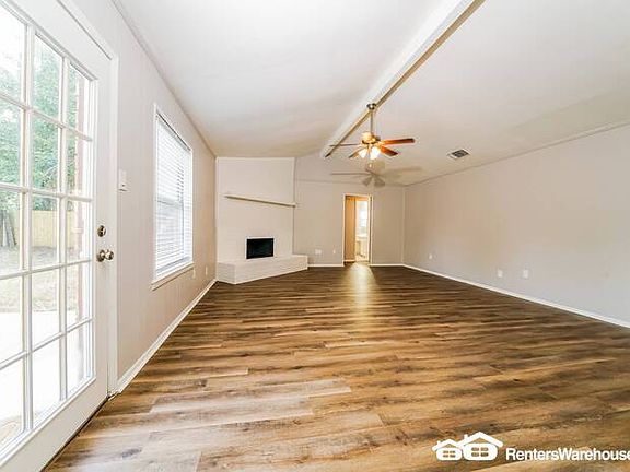 3rd image of 7105 Meadow Park N