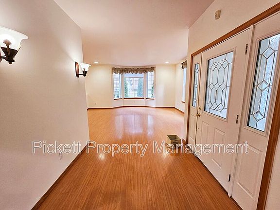 4th image of 5998 McCormick Woods Dr SW