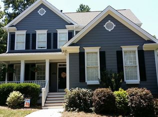 413 Crossway Ln, Holly Springs, NC 27540